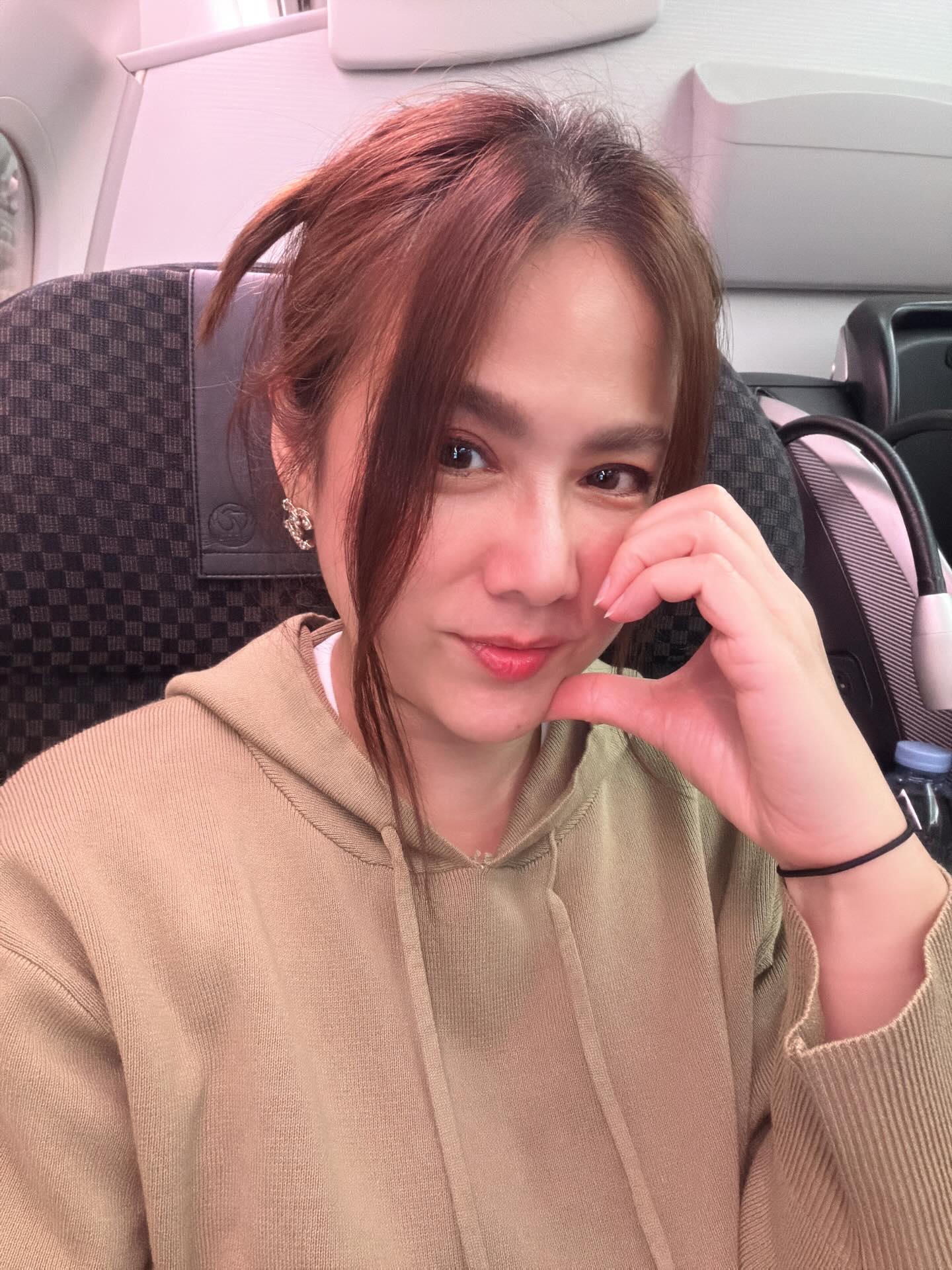 ติ๊ก - กัญญารัตน์ จิรรัชชกิจ