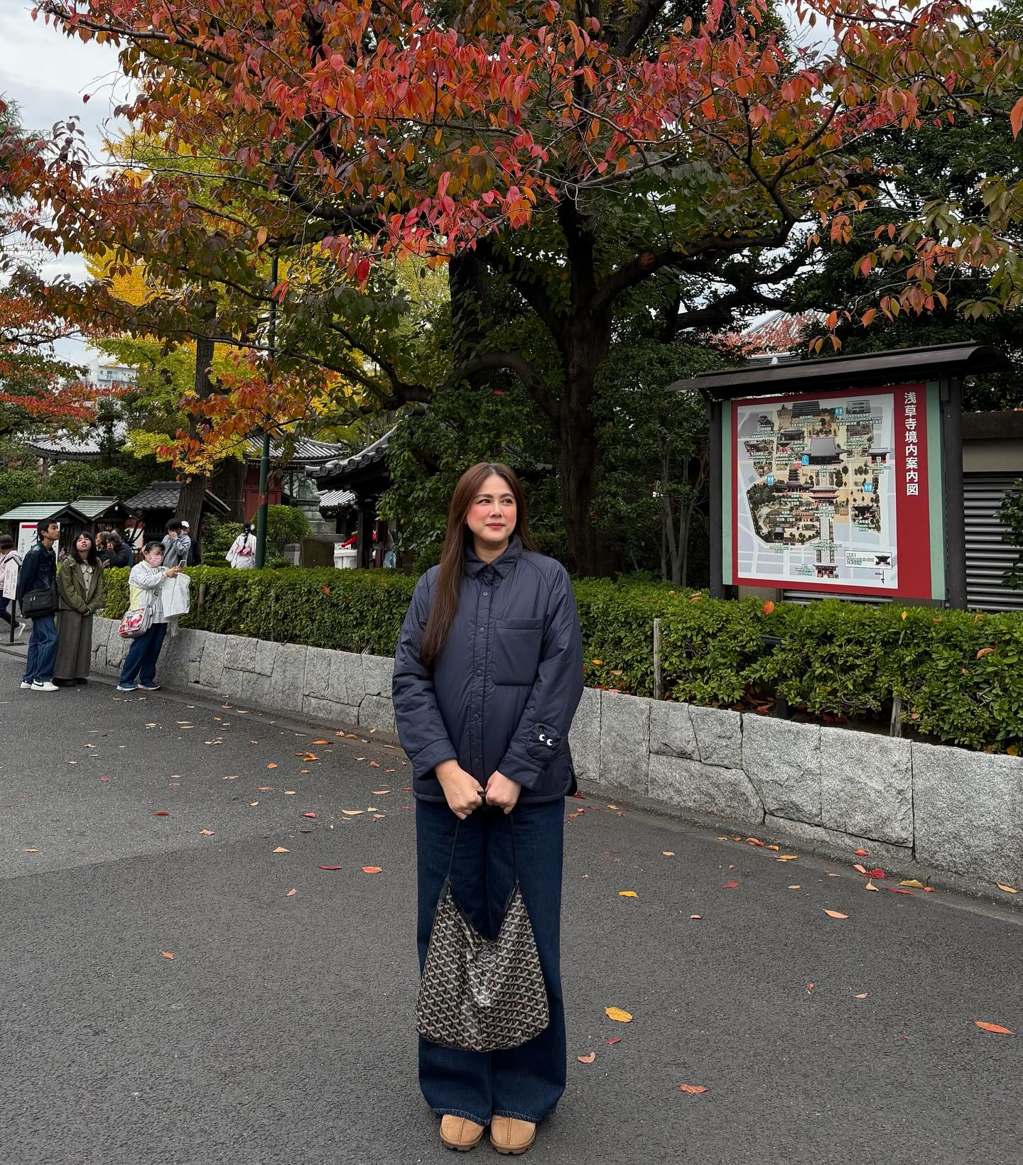 ติ๊ก - กัญญารัตน์ จิรรัชชกิจ