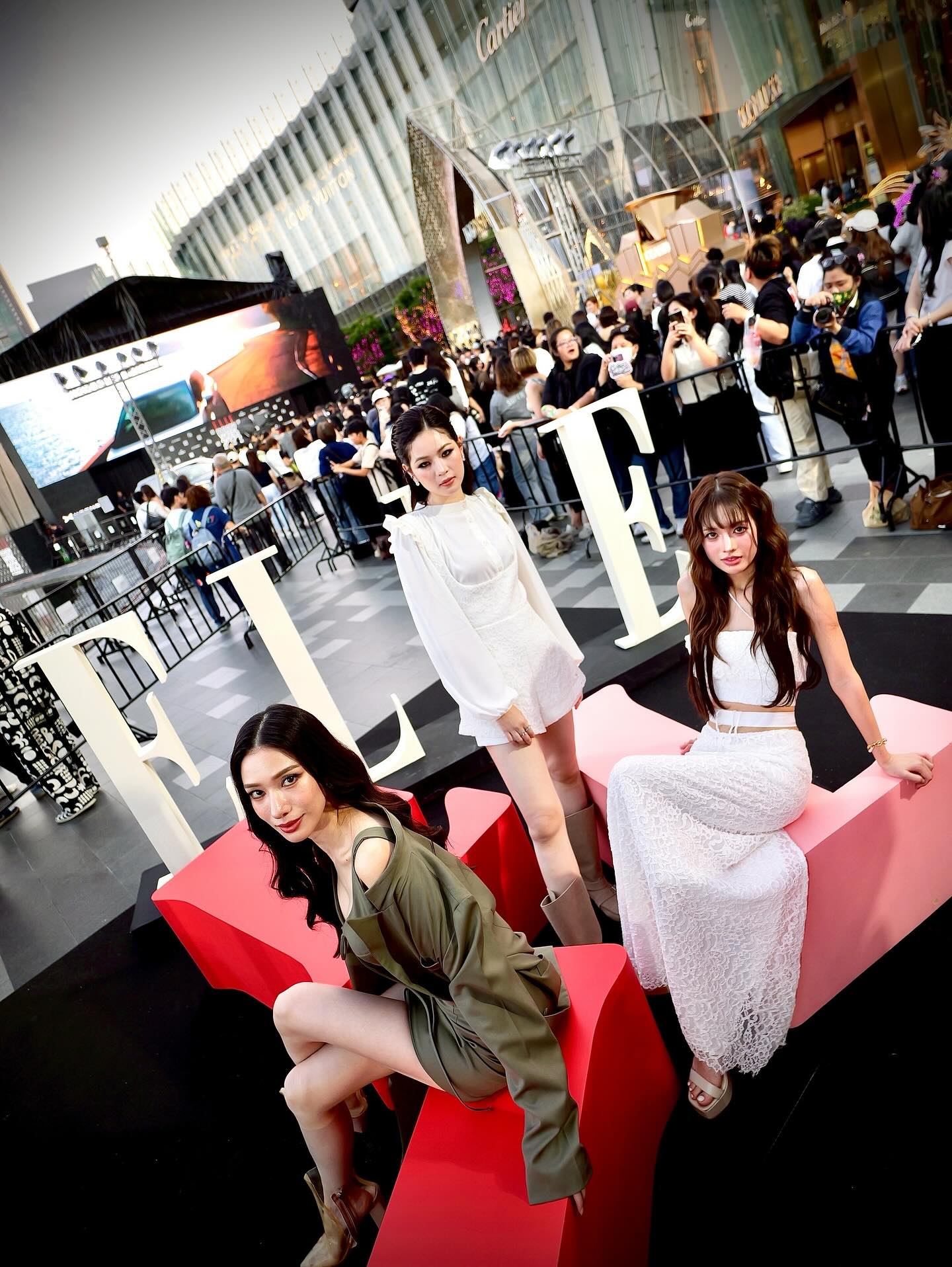 ติ๊ก - กัญญารัตน์ จิรรัชชกิจ