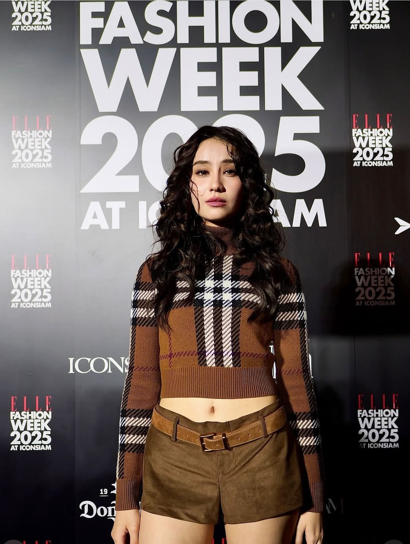 ติ๊ก - กัญญารัตน์ จิรรัชชกิจ