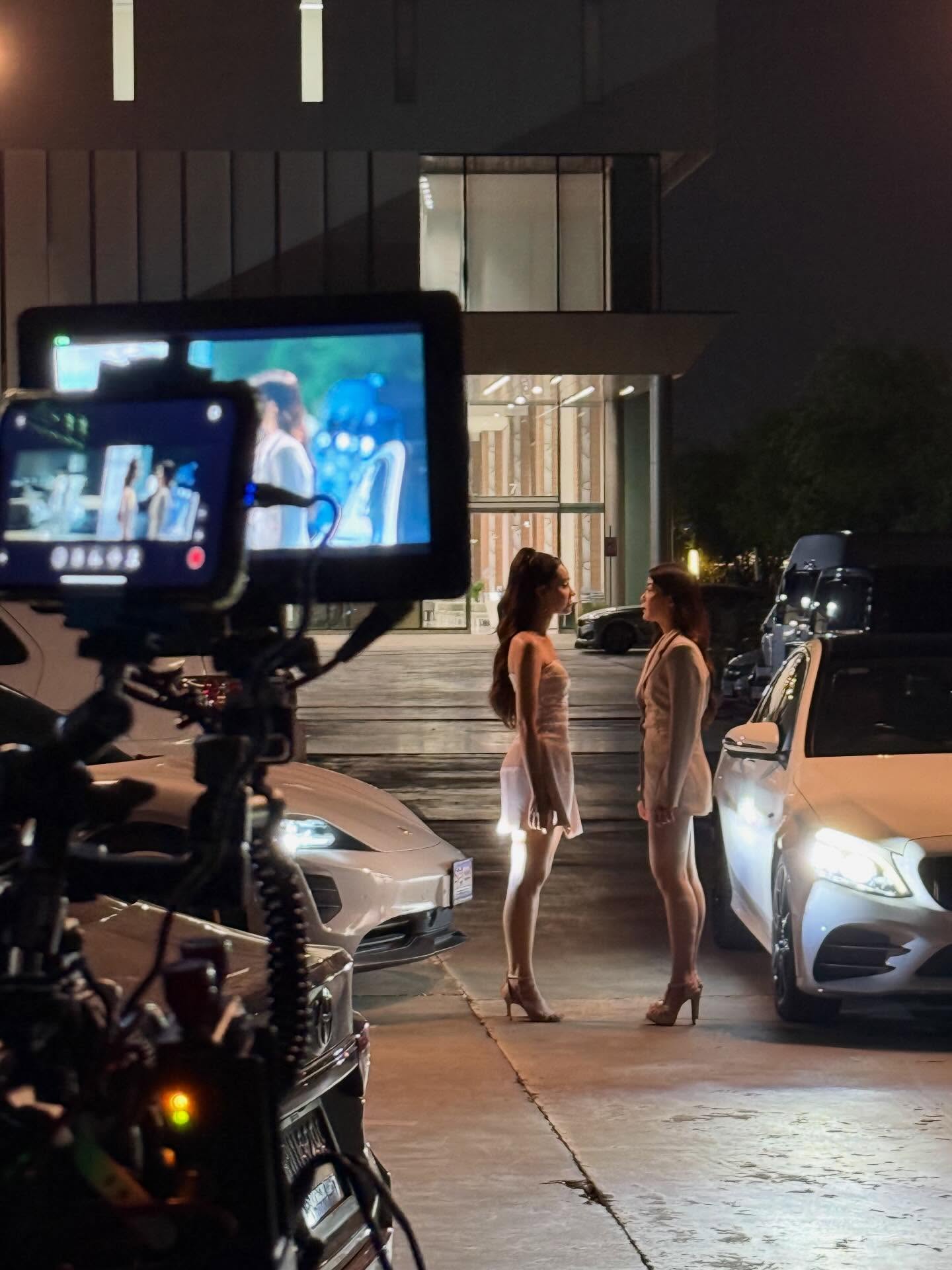 ติ๊ก - กัญญารัตน์ จิรรัชชกิจ