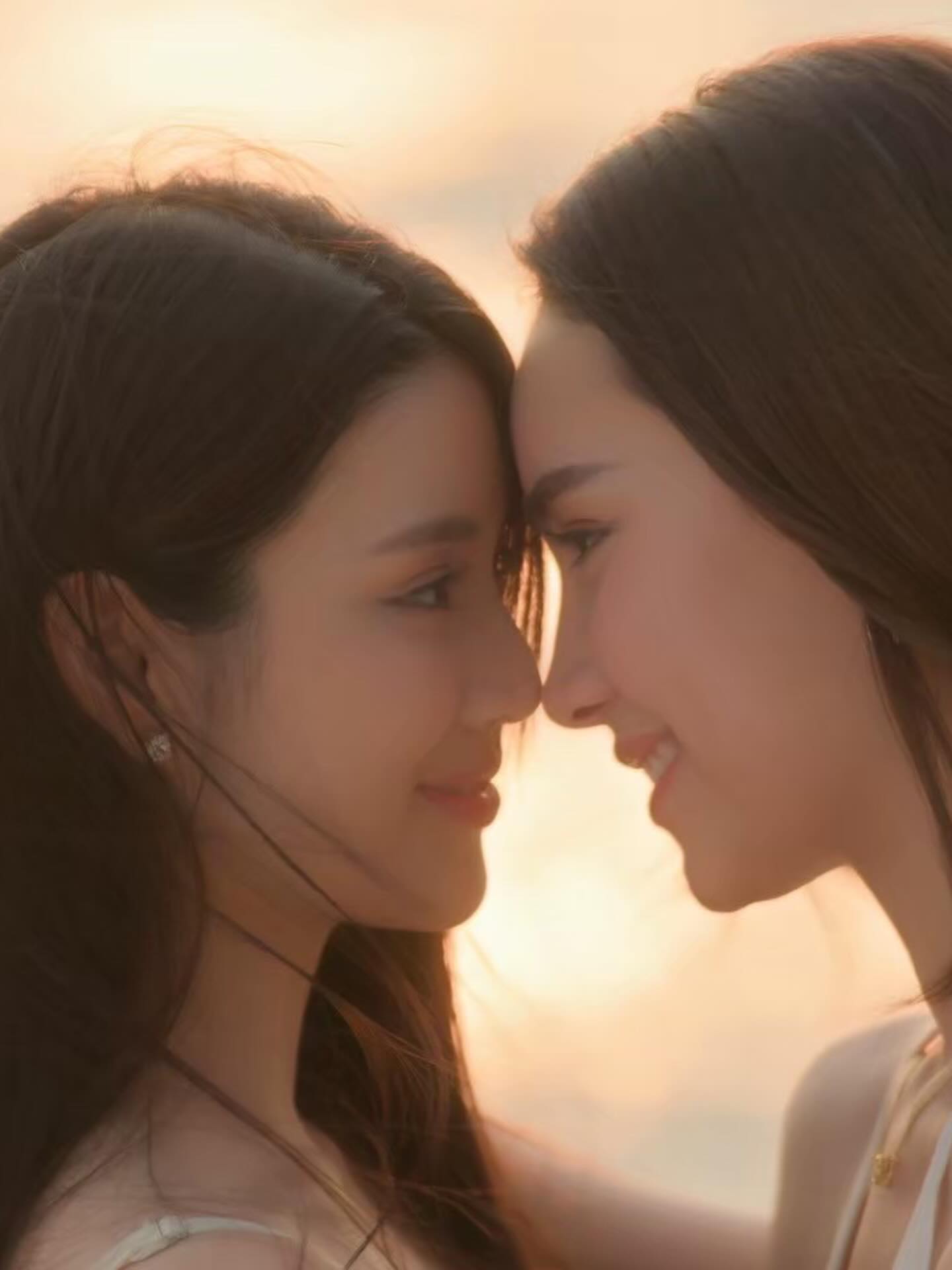 ติ๊ก - กัญญารัตน์ จิรรัชชกิจ