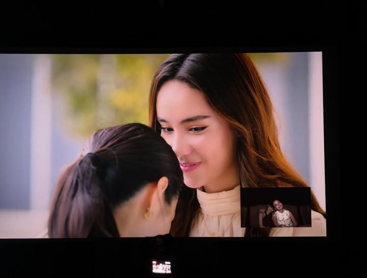 ติ๊ก - กัญญารัตน์ จิรรัชชกิจ