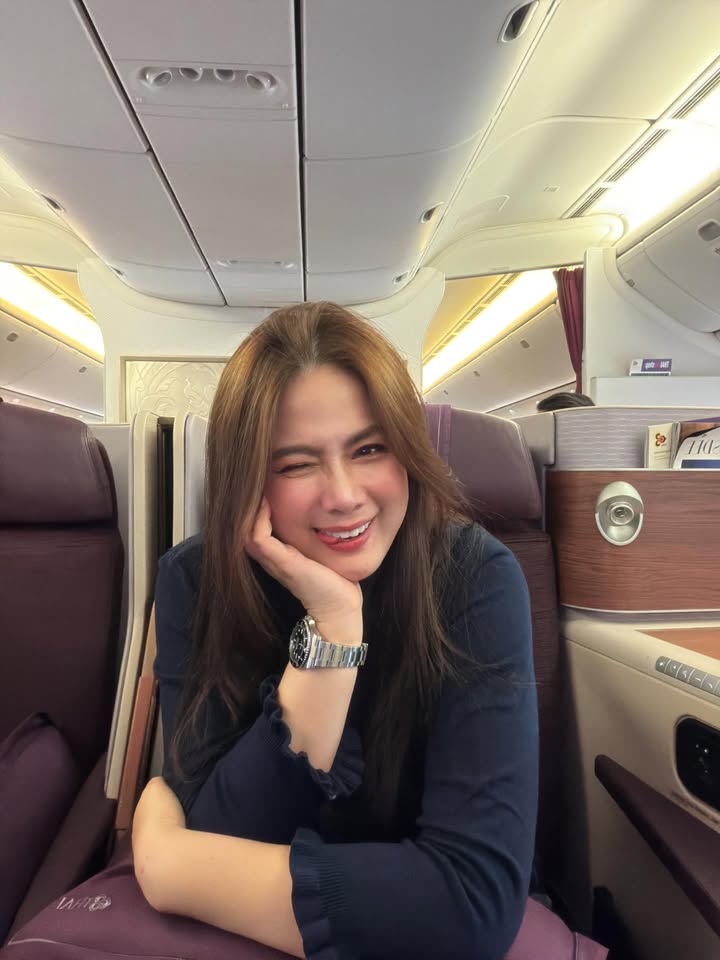 ติ๊ก - กัญญารัตน์ จิรรัชชกิจ