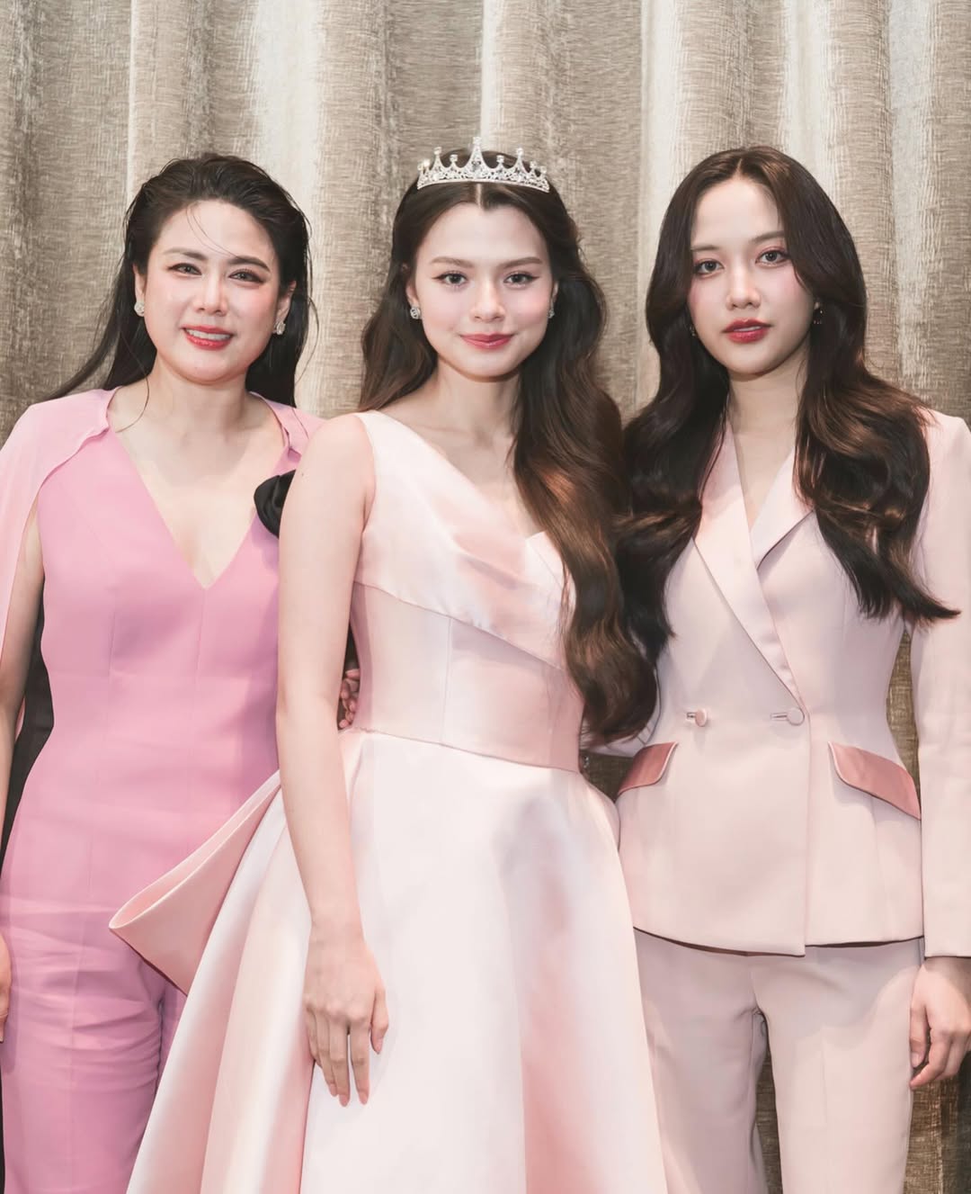 ติ๊ก - กัญญารัตน์ จิรรัชชกิจ