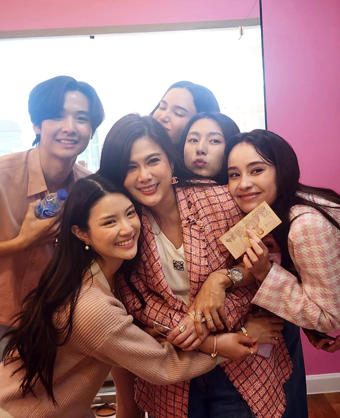 ติ๊ก - กัญญารัตน์ จิรรัชชกิจ