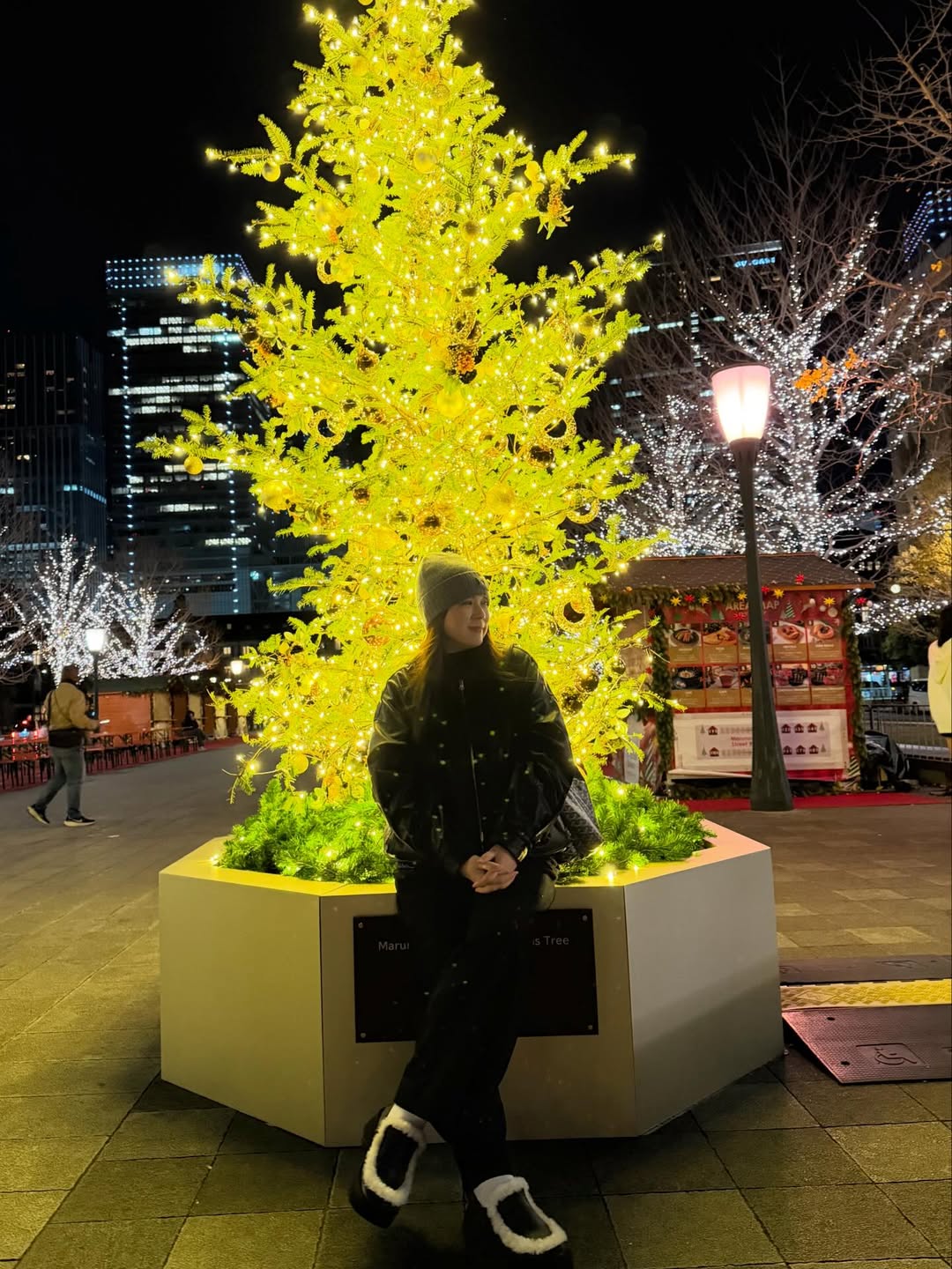 ติ๊ก - กัญญารัตน์ จิรรัชชกิจ