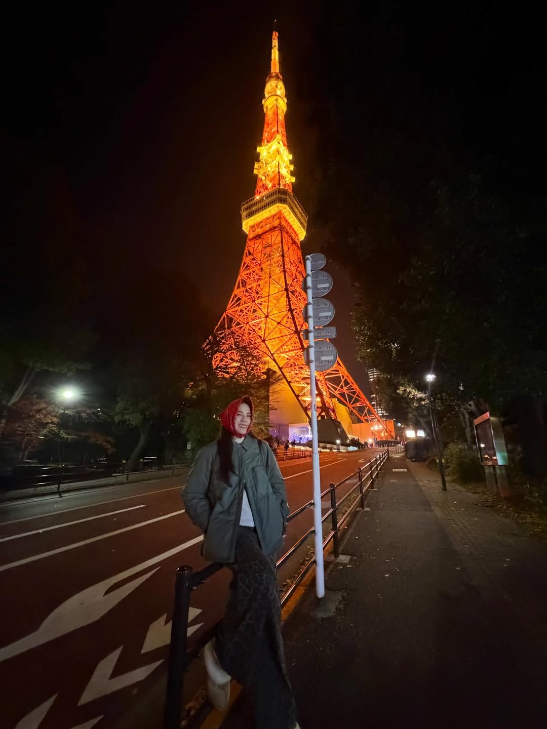 ติ๊ก - กัญญารัตน์ จิรรัชชกิจ