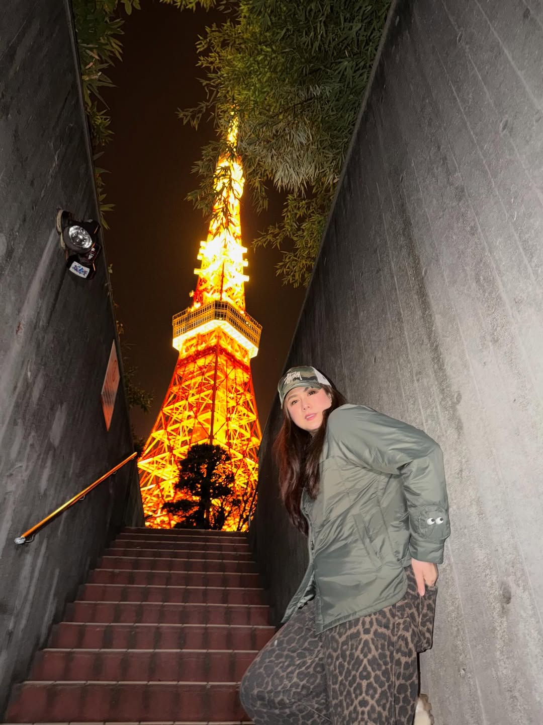 ติ๊ก - กัญญารัตน์ จิรรัชชกิจ