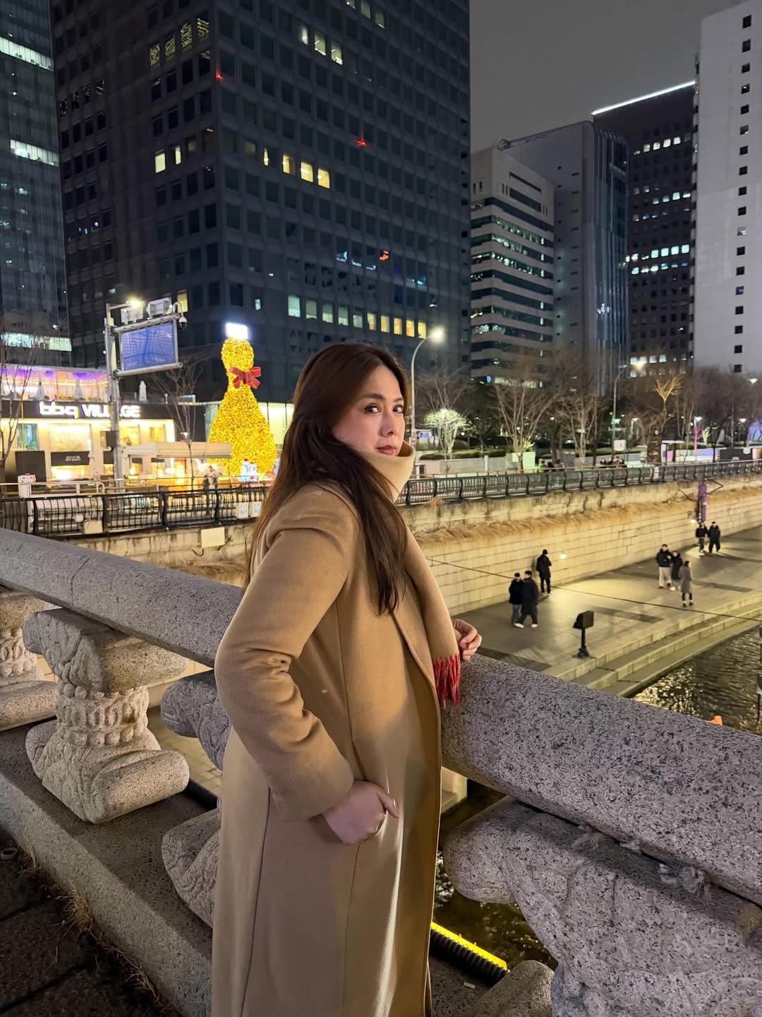 ติ๊ก - กัญญารัตน์ จิรรัชชกิจ