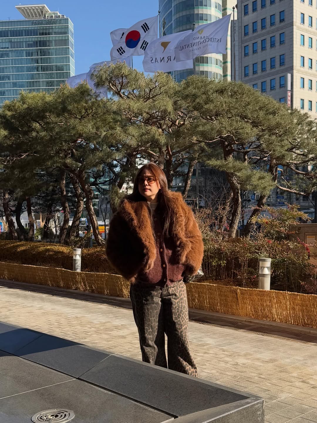 ติ๊ก - กัญญารัตน์ จิรรัชชกิจ