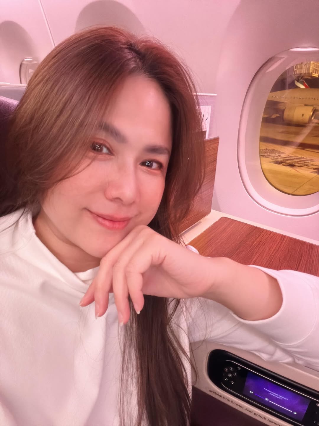 ติ๊ก - กัญญารัตน์ จิรรัชชกิจ