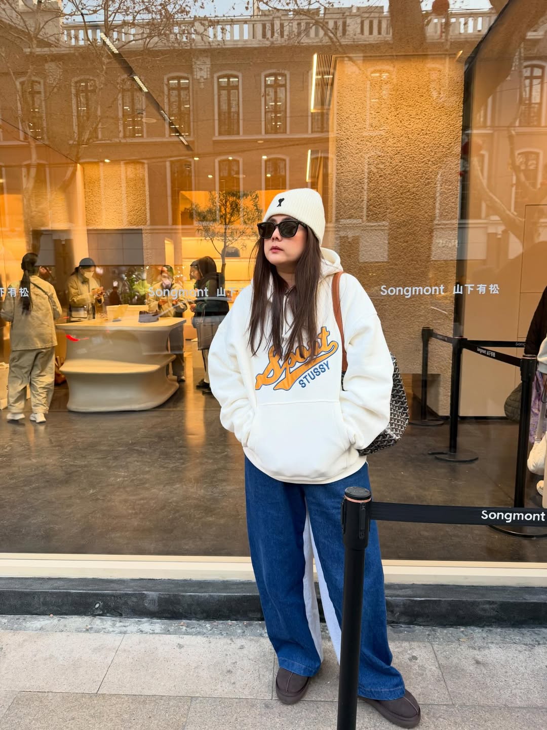 ติ๊ก - กัญญารัตน์ จิรรัชชกิจ