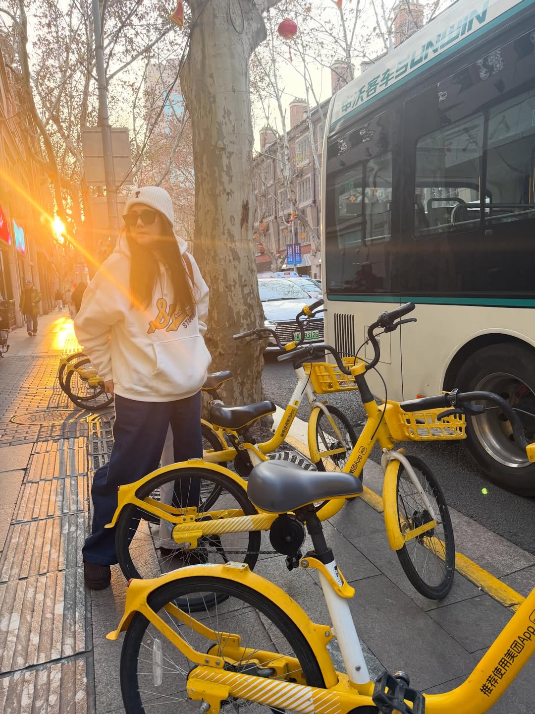 ติ๊ก - กัญญารัตน์ จิรรัชชกิจ