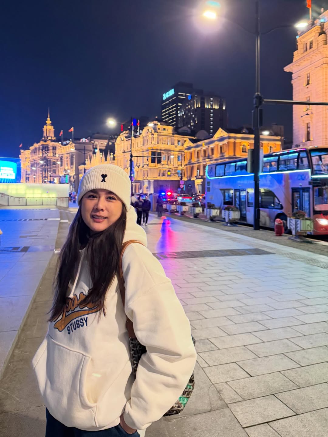 ติ๊ก - กัญญารัตน์ จิรรัชชกิจ