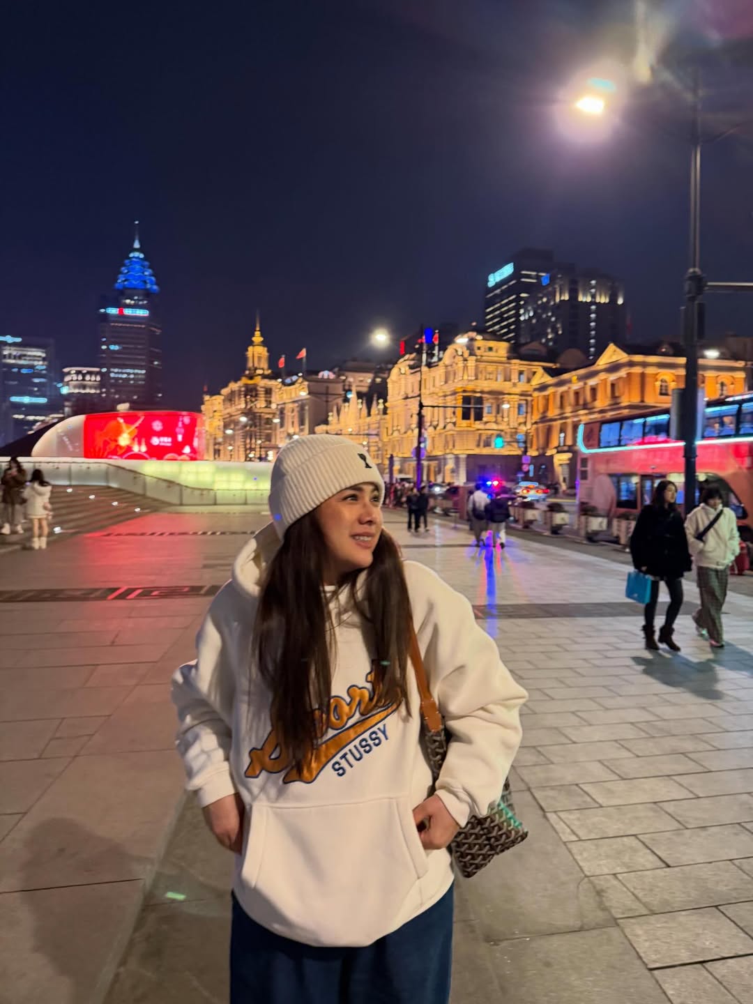 ติ๊ก - กัญญารัตน์ จิรรัชชกิจ