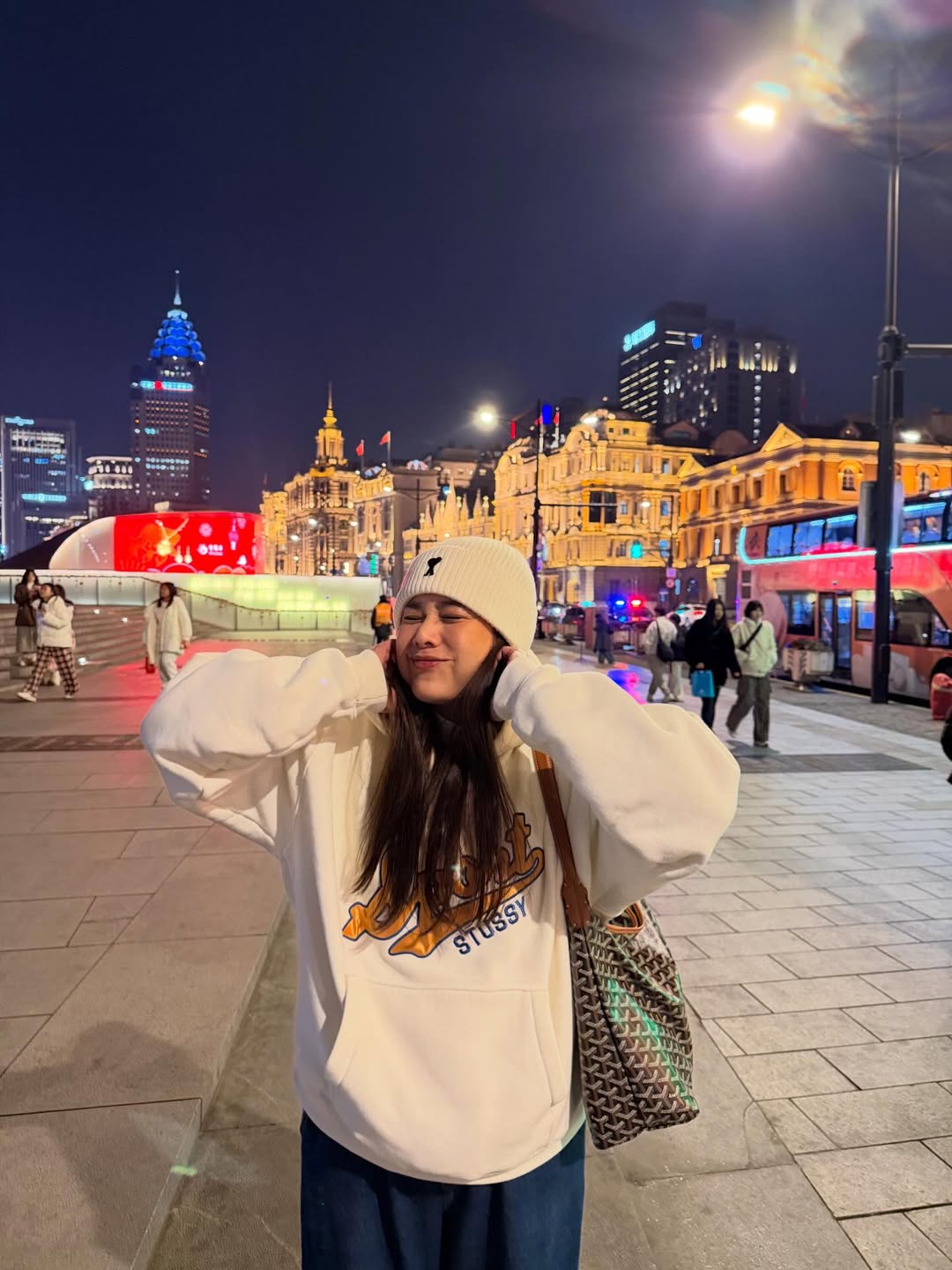 ติ๊ก - กัญญารัตน์ จิรรัชชกิจ