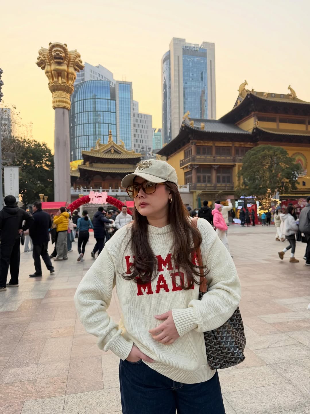 ติ๊ก - กัญญารัตน์ จิรรัชชกิจ