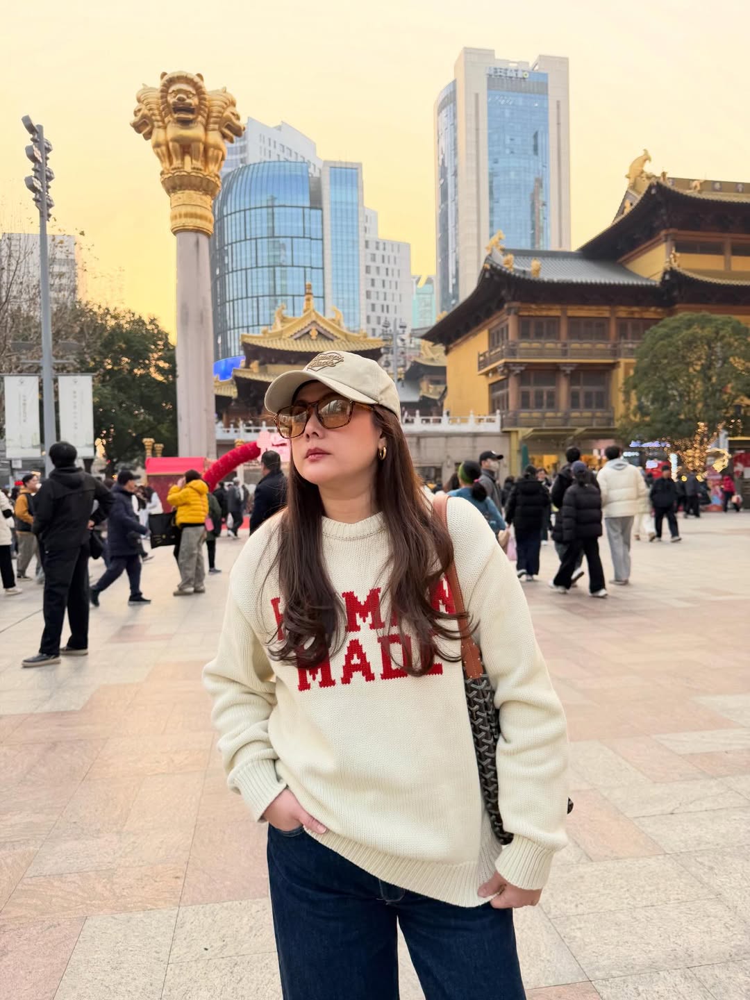 ติ๊ก - กัญญารัตน์ จิรรัชชกิจ