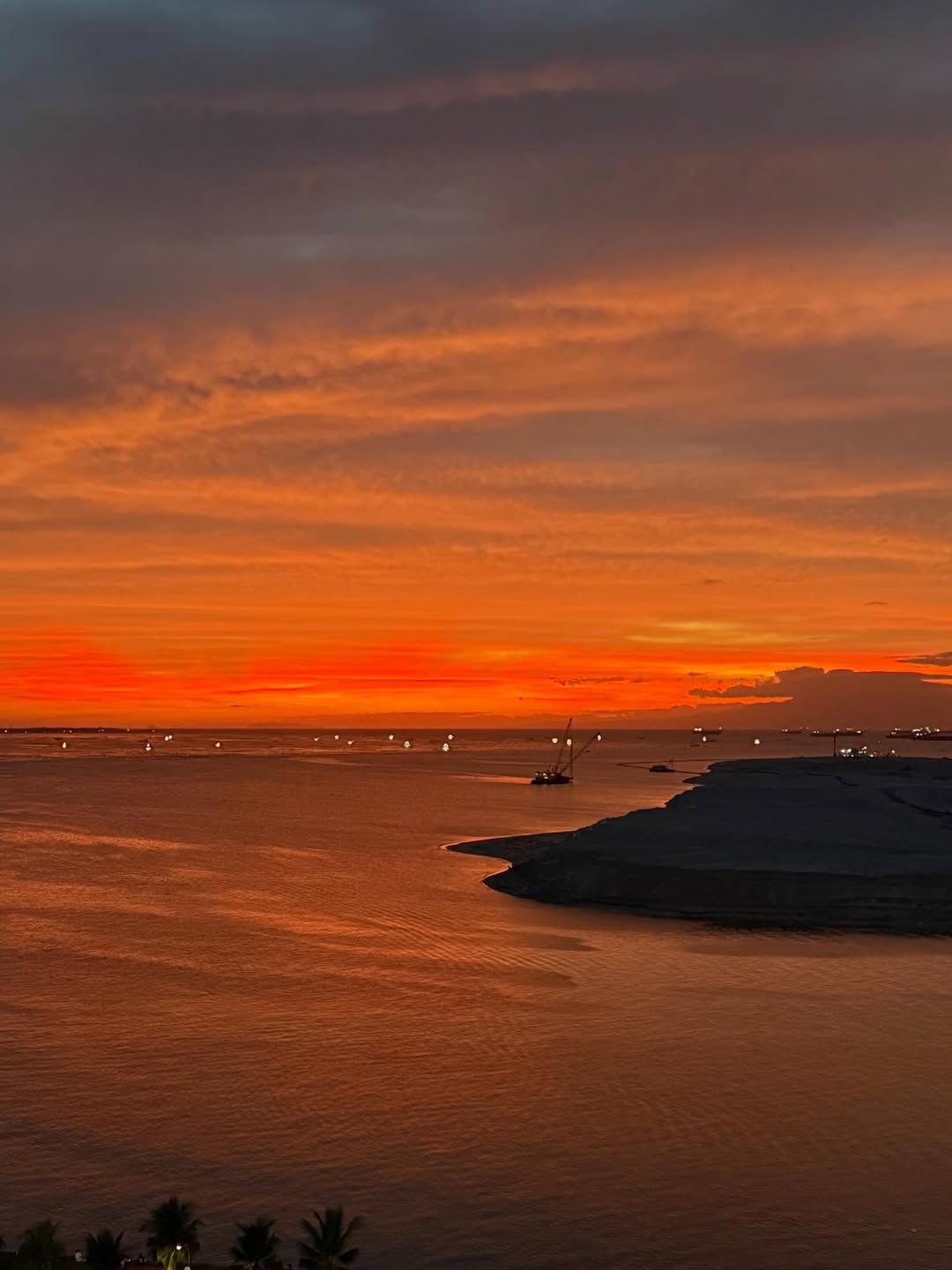 ติ๊ก - กัญญารัตน์ จิรรัชชกิจ