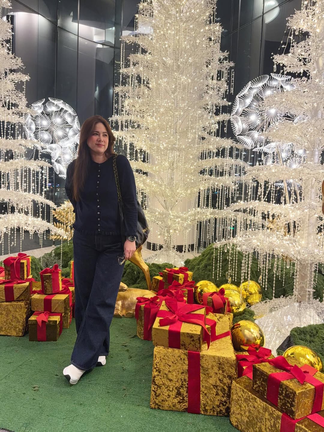 ติ๊ก - กัญญารัตน์ จิรรัชชกิจ