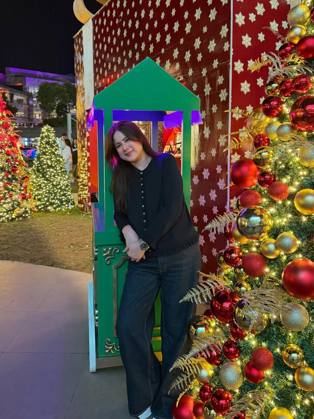 ติ๊ก - กัญญารัตน์ จิรรัชชกิจ