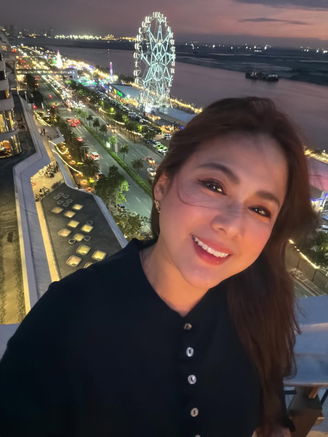 ติ๊ก - กัญญารัตน์ จิรรัชชกิจ