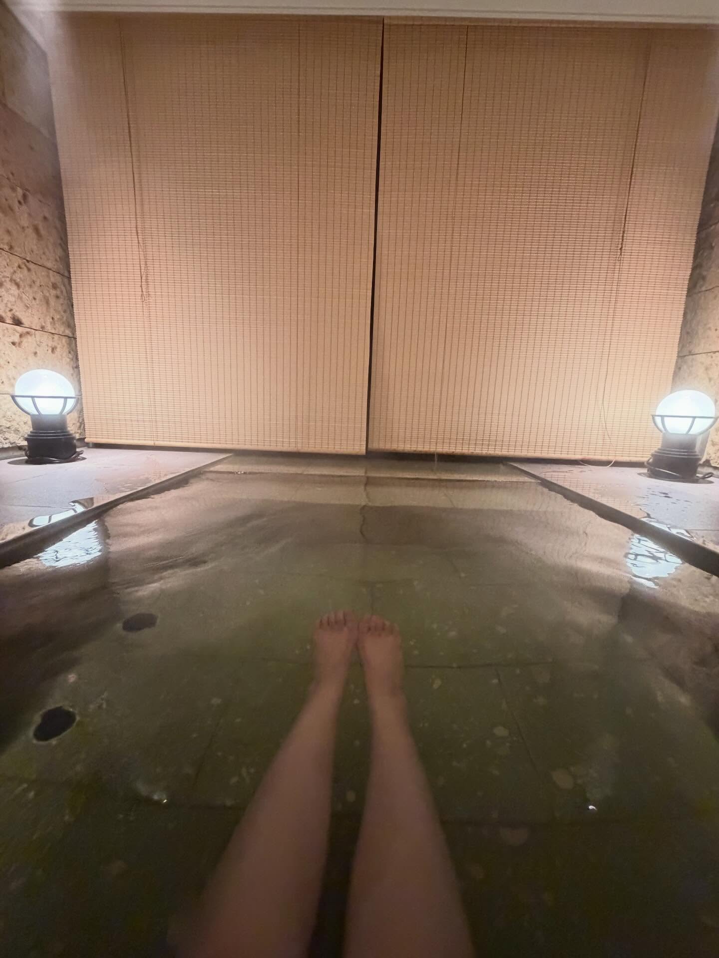 ติ๊ก - กัญญารัตน์ จิรรัชชกิจ