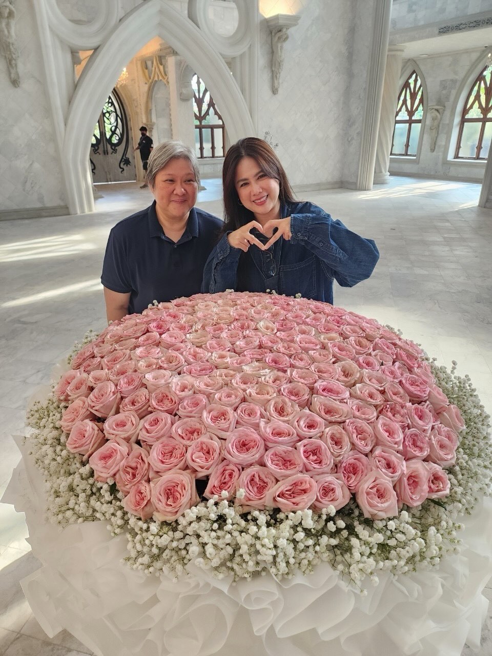 ติ๊ก - กัญญารัตน์ จิรรัชชกิจ