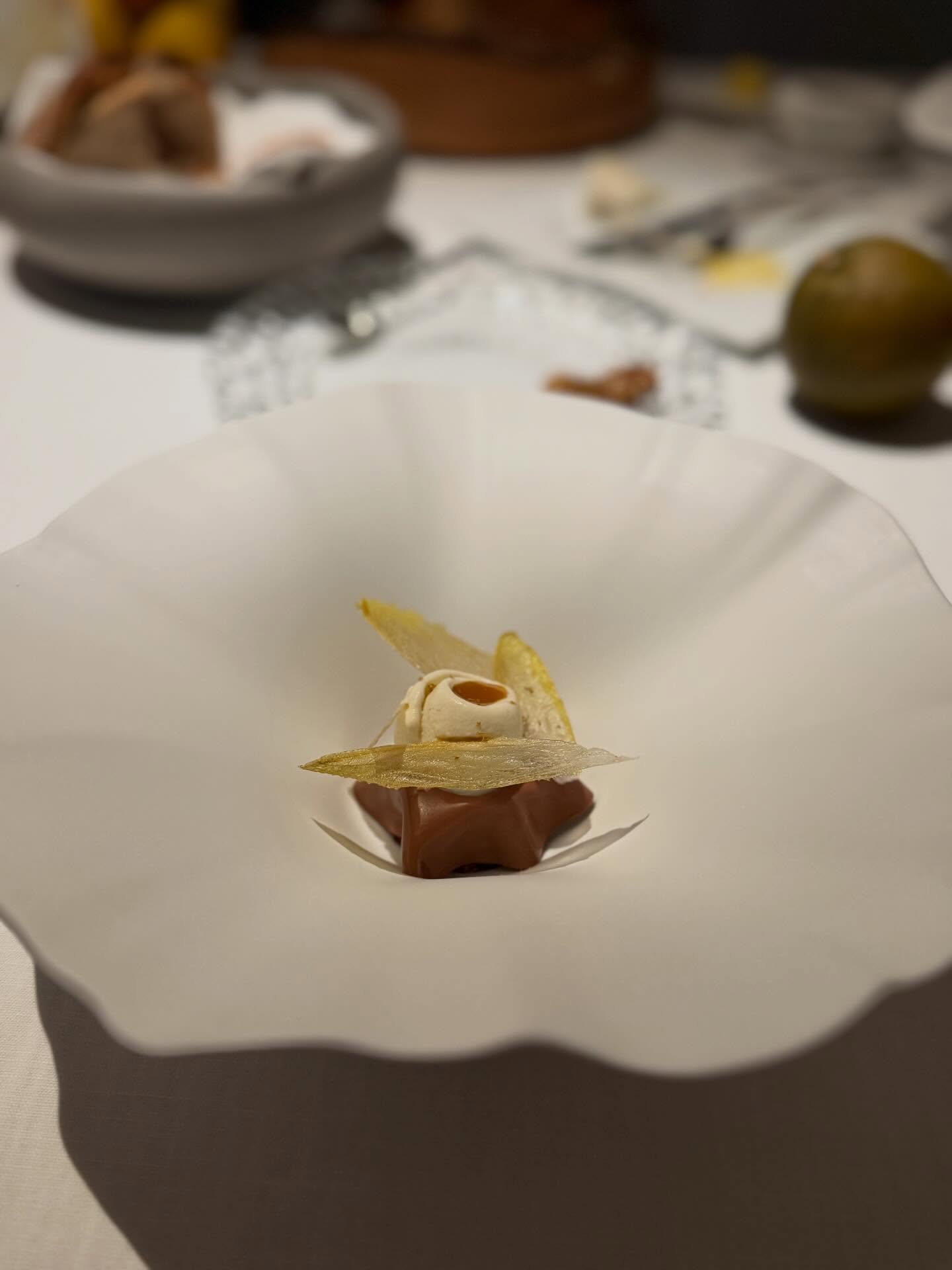 ติ๊ก - กัญญารัตน์ จิรรัชชกิจ