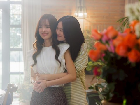 ติ๊ก - กัญญารัตน์ จิรรัชชกิจ