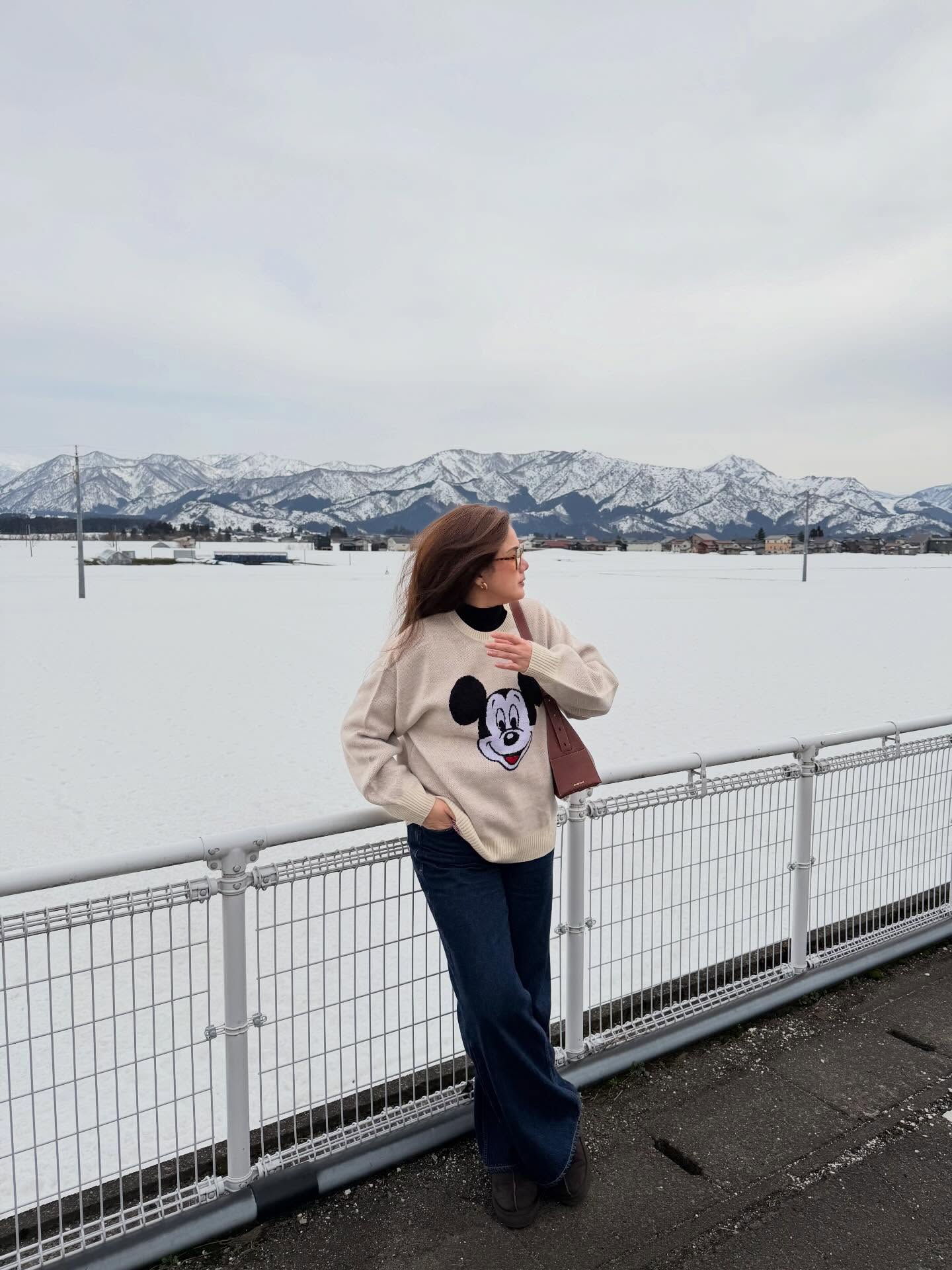 ติ๊ก - กัญญารัตน์ จิรรัชชกิจ