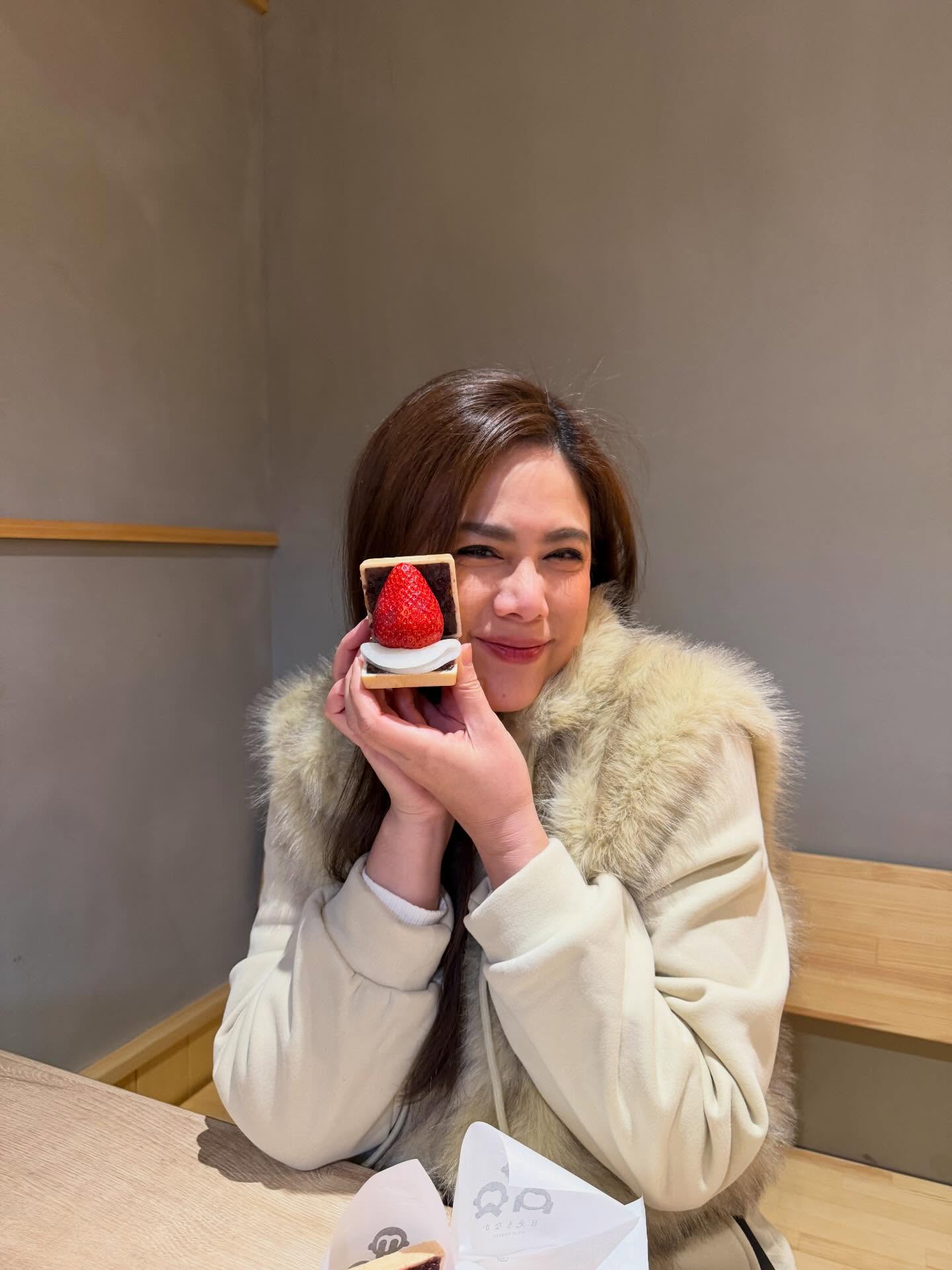 ติ๊ก - กัญญารัตน์ จิรรัชชกิจ