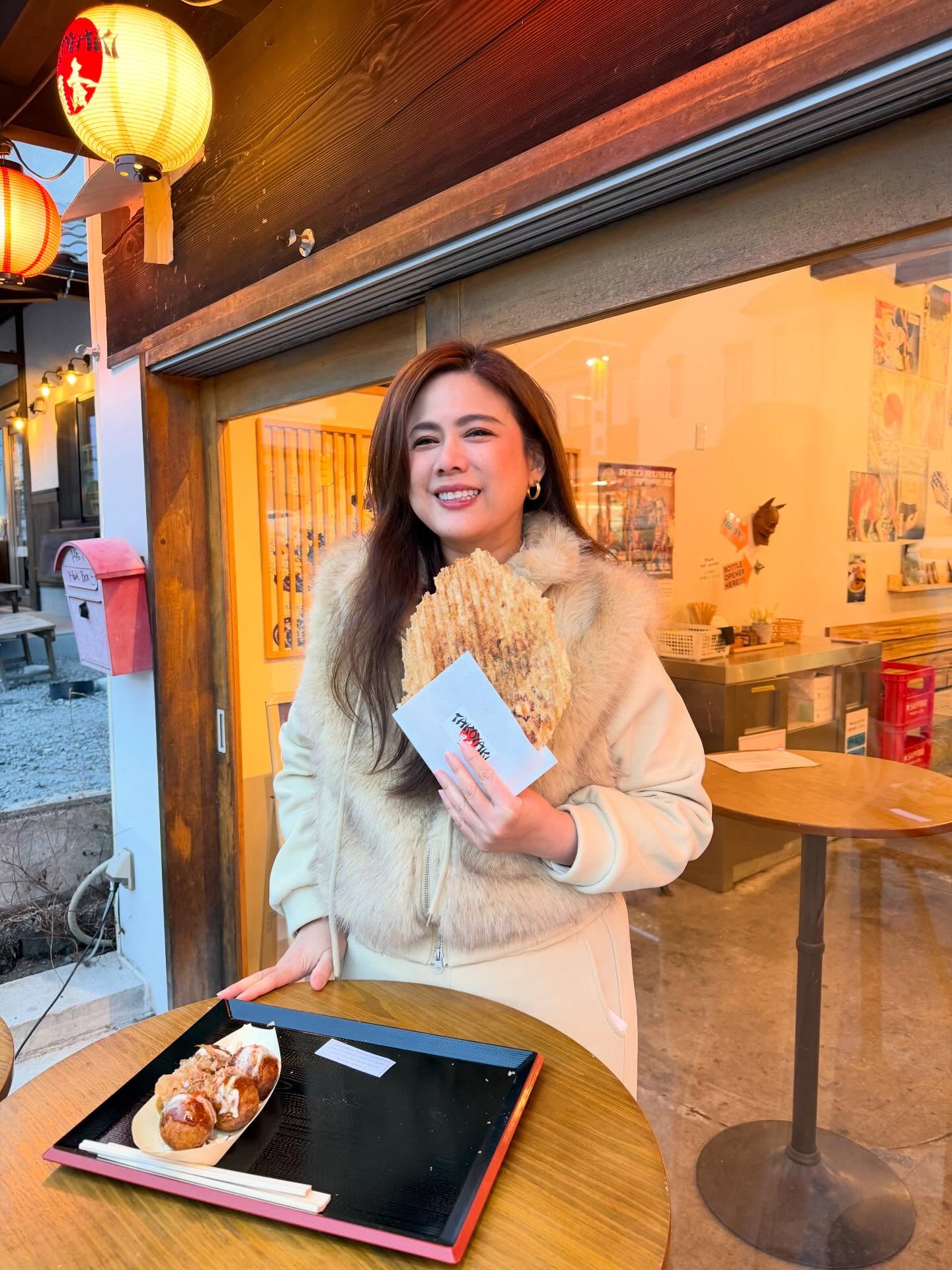 ติ๊ก - กัญญารัตน์ จิรรัชชกิจ