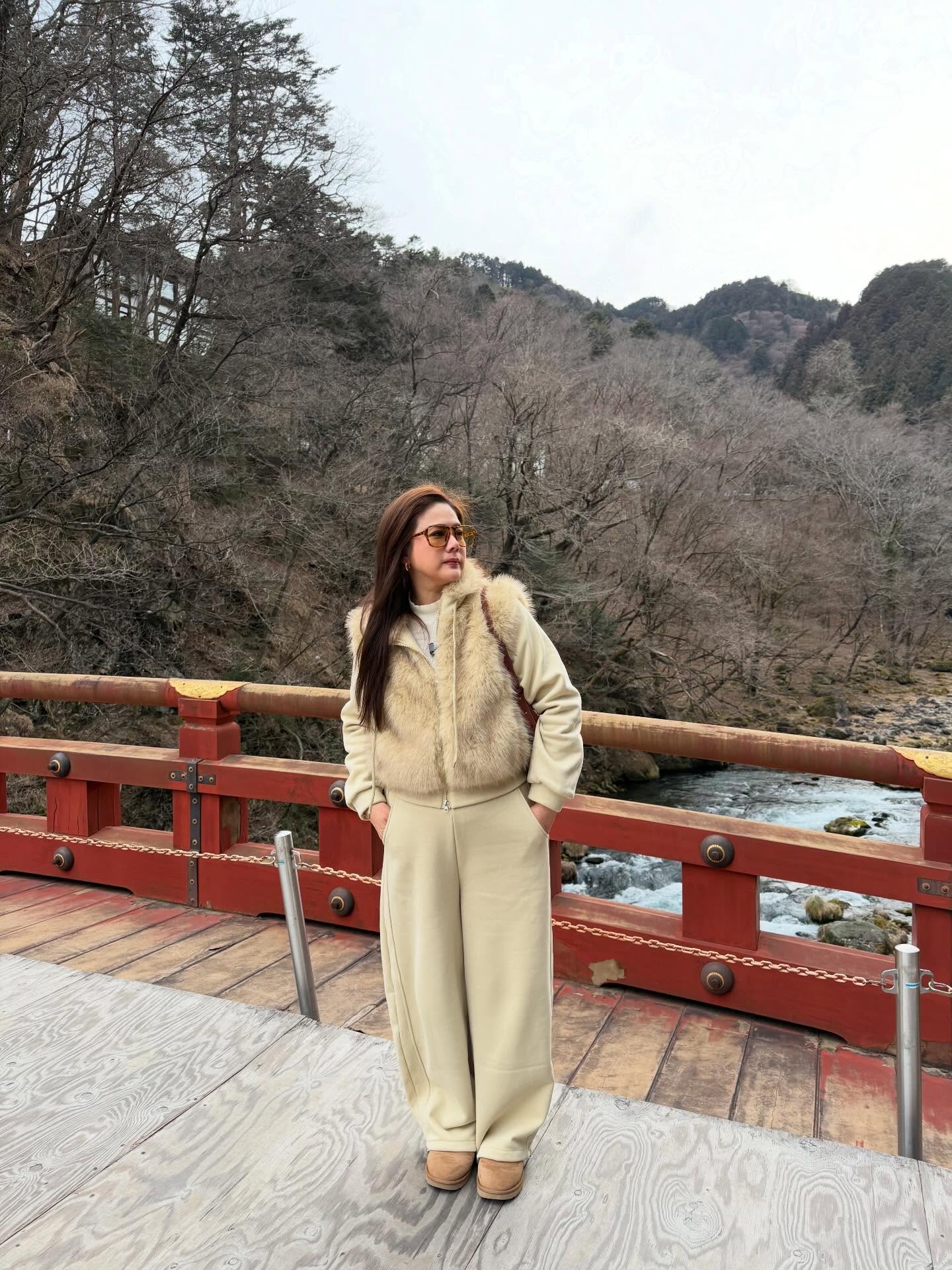 ติ๊ก - กัญญารัตน์ จิรรัชชกิจ