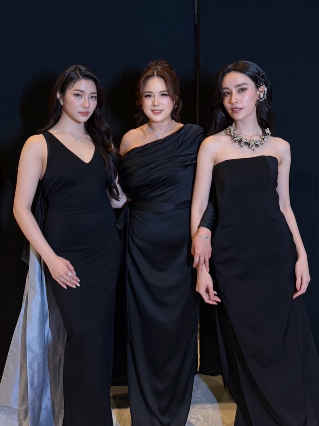 ติ๊ก - กัญญารัตน์ จิรรัชชกิจ