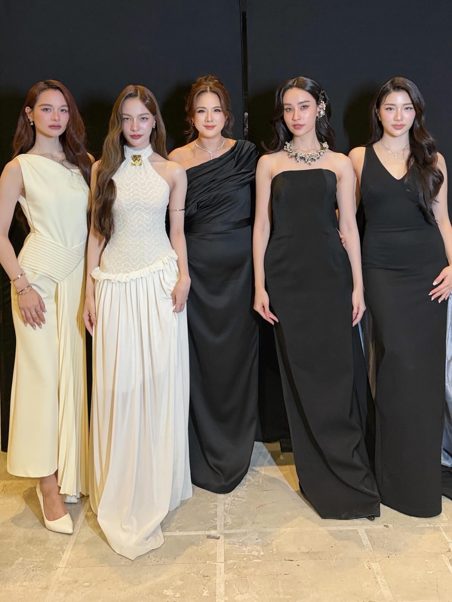 ติ๊ก - กัญญารัตน์ จิรรัชชกิจ