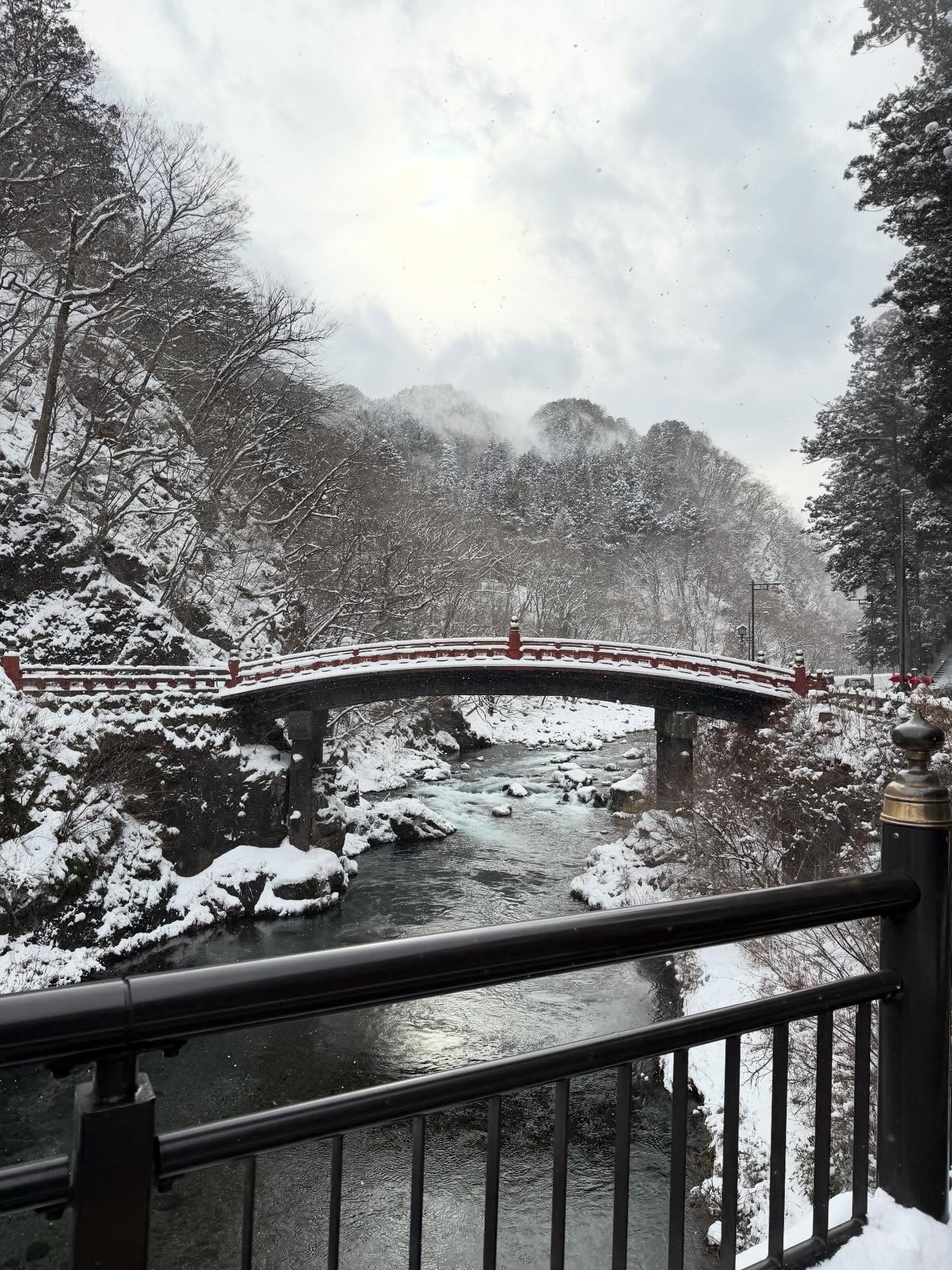 ติ๊ก - กัญญารัตน์ จิรรัชชกิจ