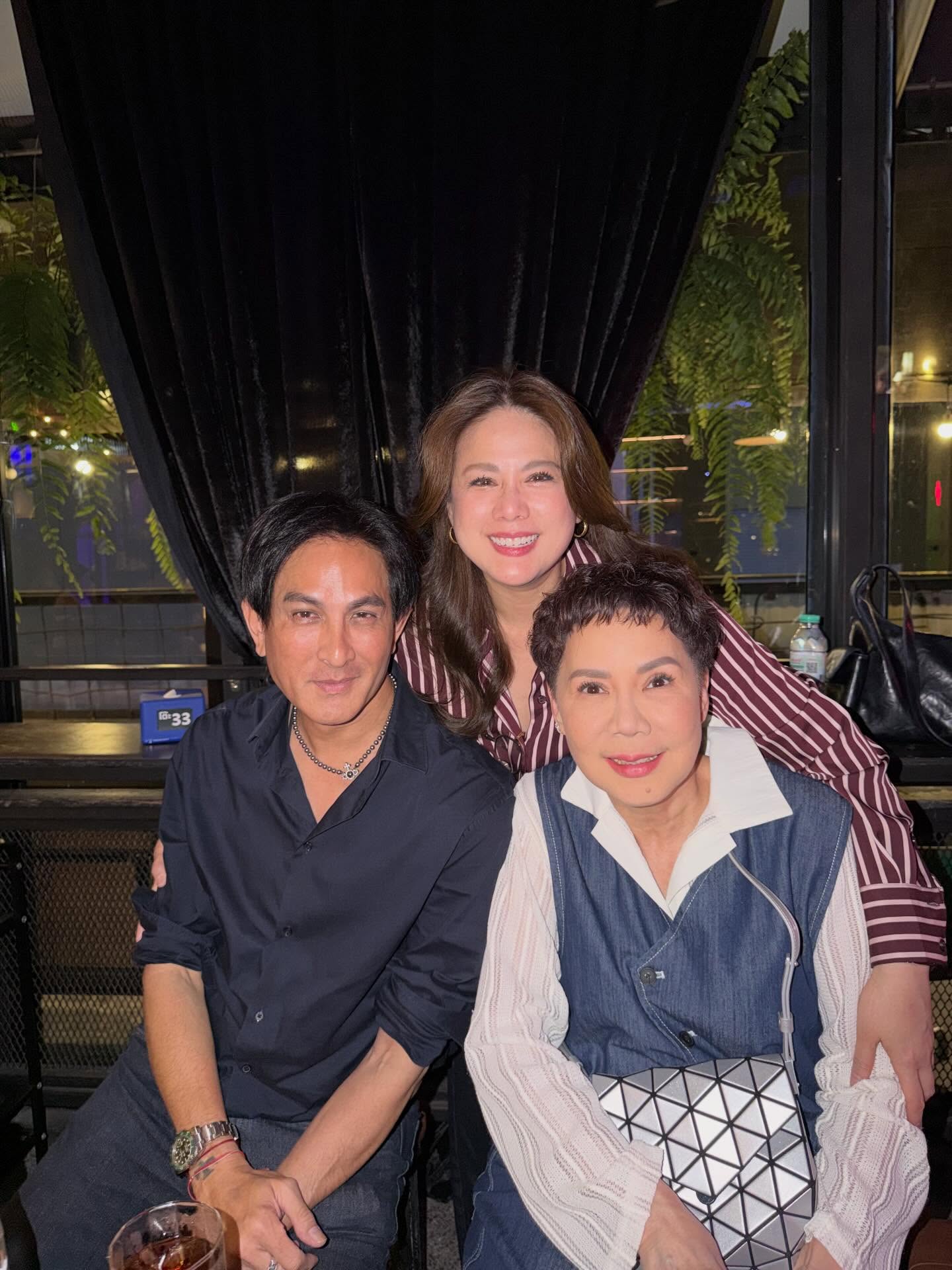 ติ๊ก - กัญญารัตน์ จิรรัชชกิจ