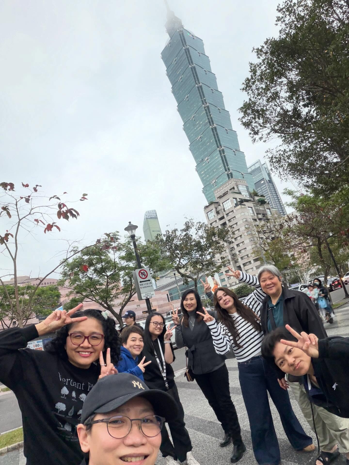 ติ๊ก - กัญญารัตน์ จิรรัชชกิจ