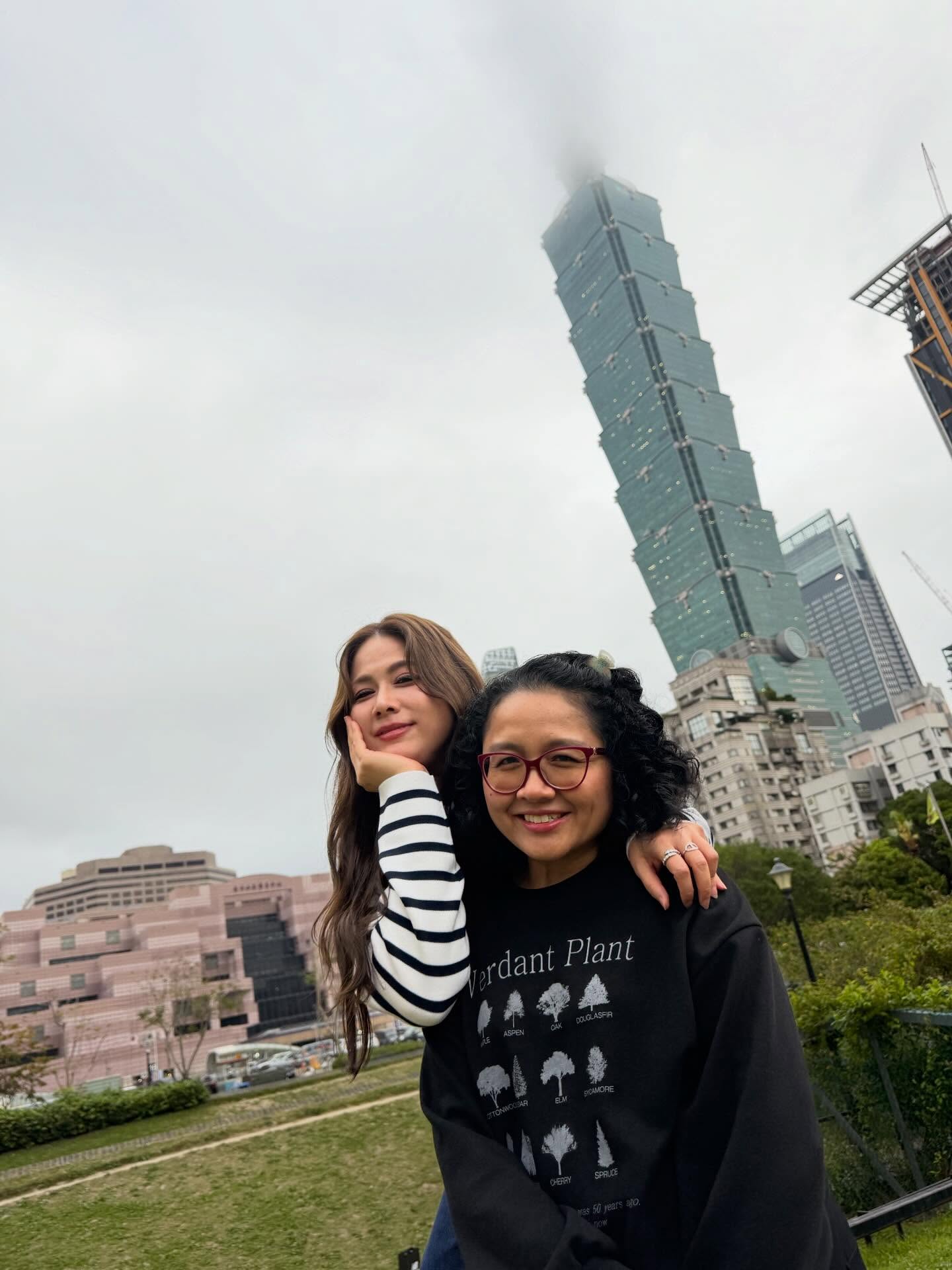 ติ๊ก - กัญญารัตน์ จิรรัชชกิจ