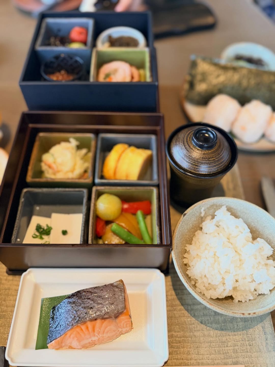 ติ๊ก - กัญญารัตน์ จิรรัชชกิจ
