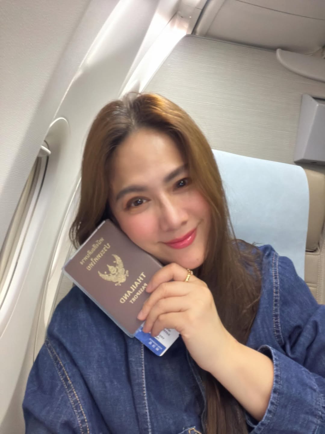 ติ๊ก - กัญญารัตน์ จิรรัชชกิจ