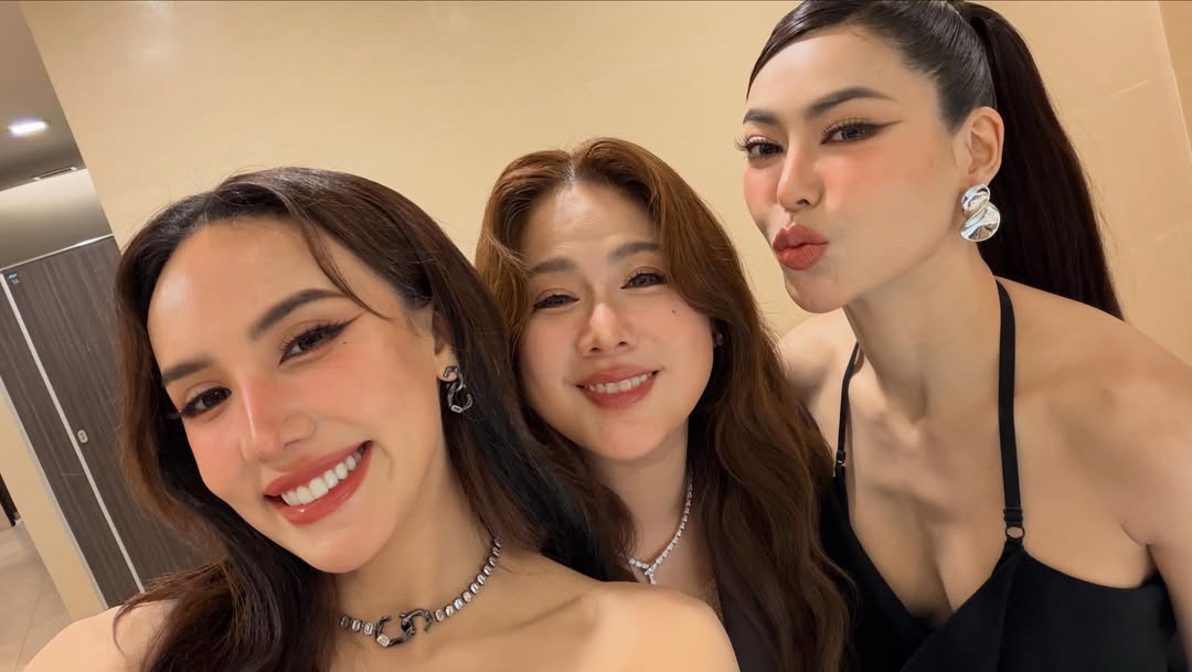 ติ๊ก - กัญญารัตน์ จิรรัชชกิจ