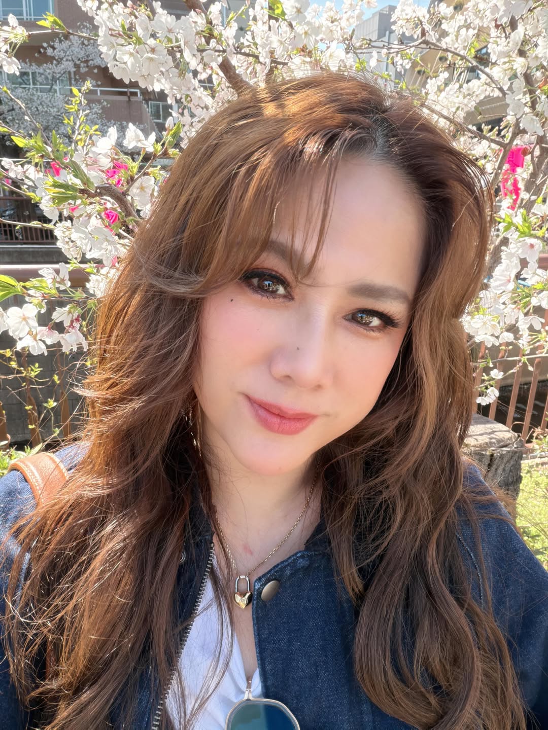 ติ๊ก - กัญญารัตน์ จิรรัชชกิจ