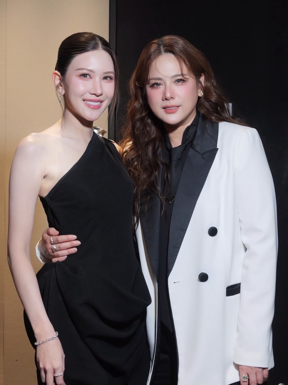 ติ๊ก - กัญญารัตน์ จิรรัชชกิจ