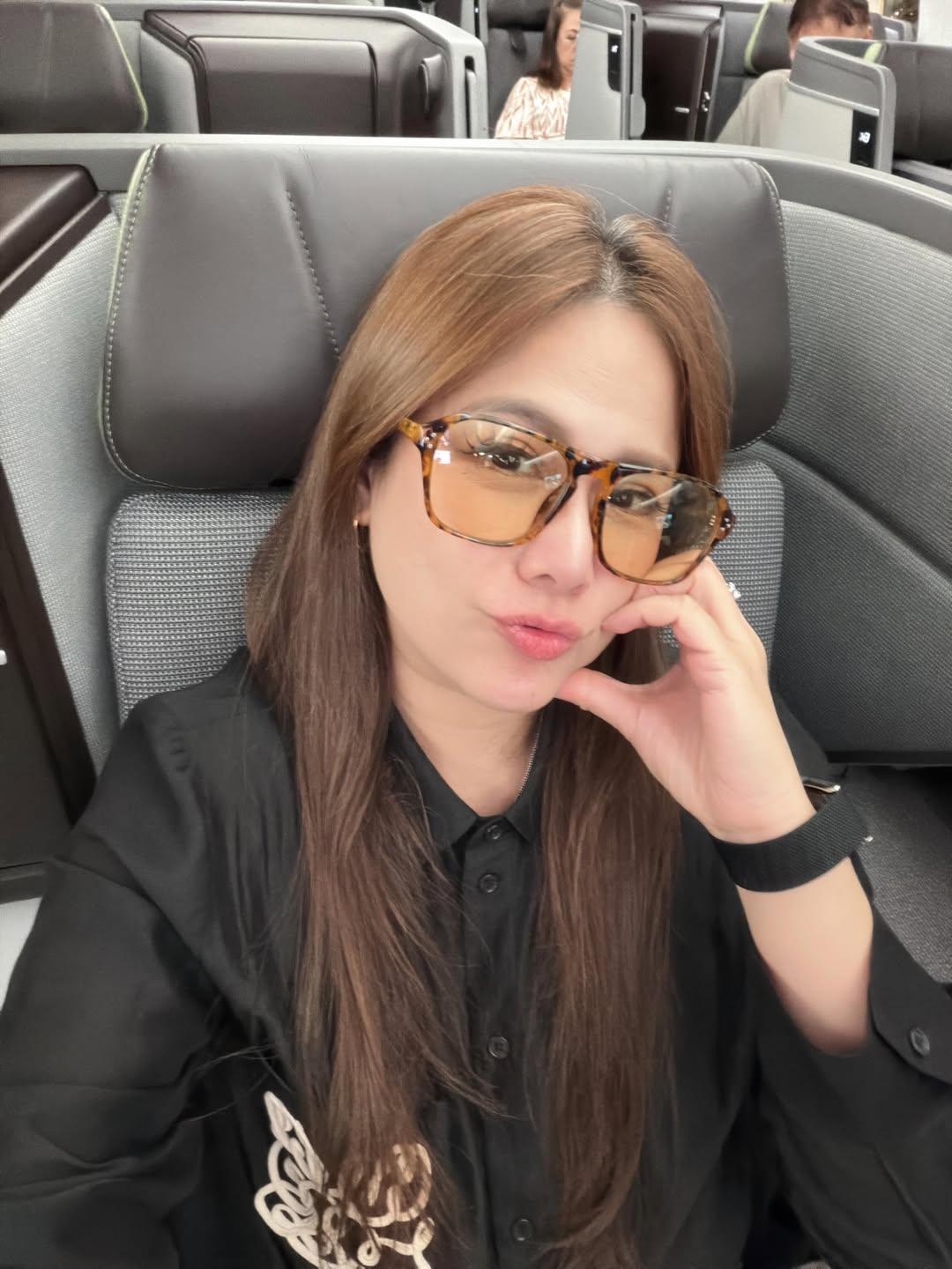 ติ๊ก - กัญญารัตน์ จิรรัชชกิจ