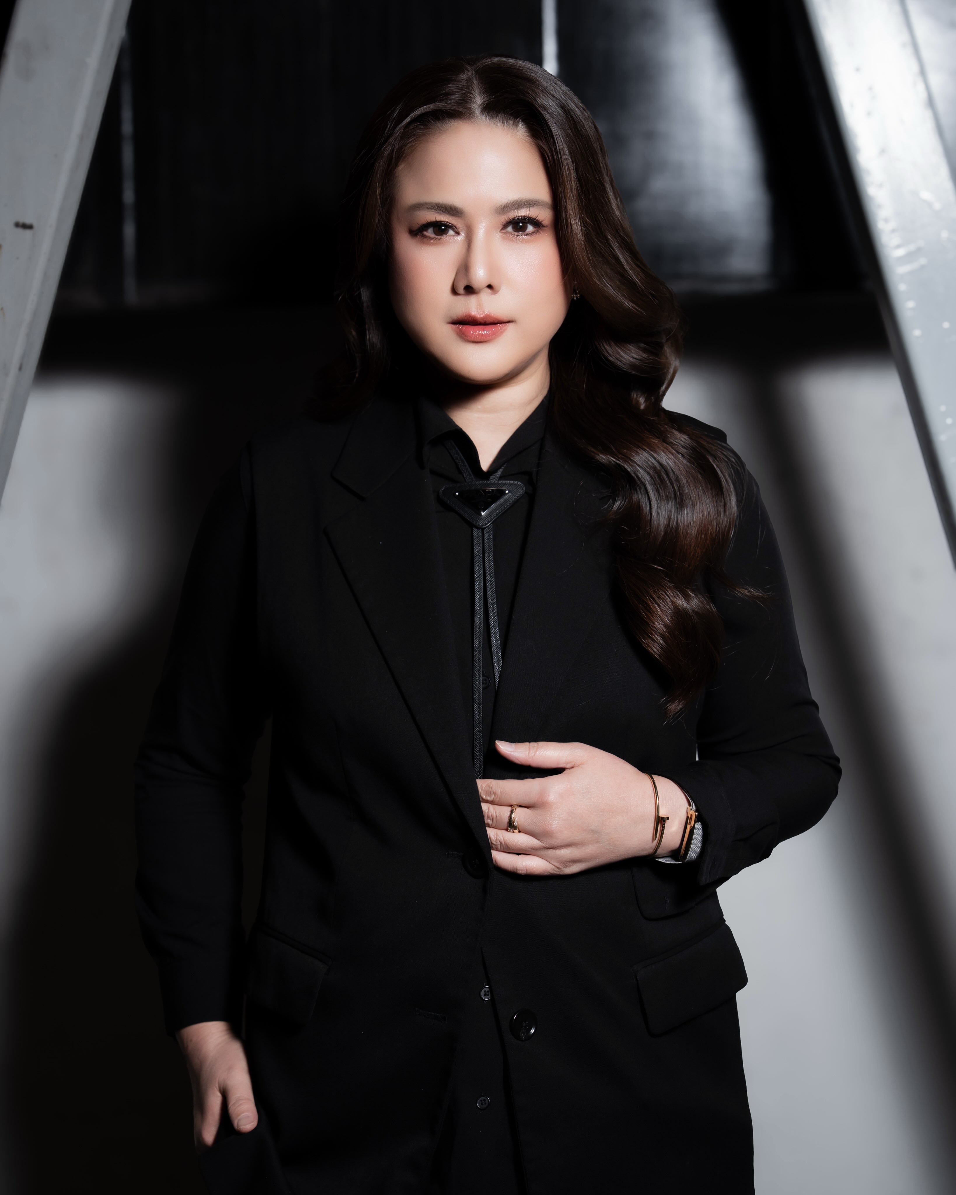 ติ๊ก - กัญญารัตน์ จิรรัชชกิจ