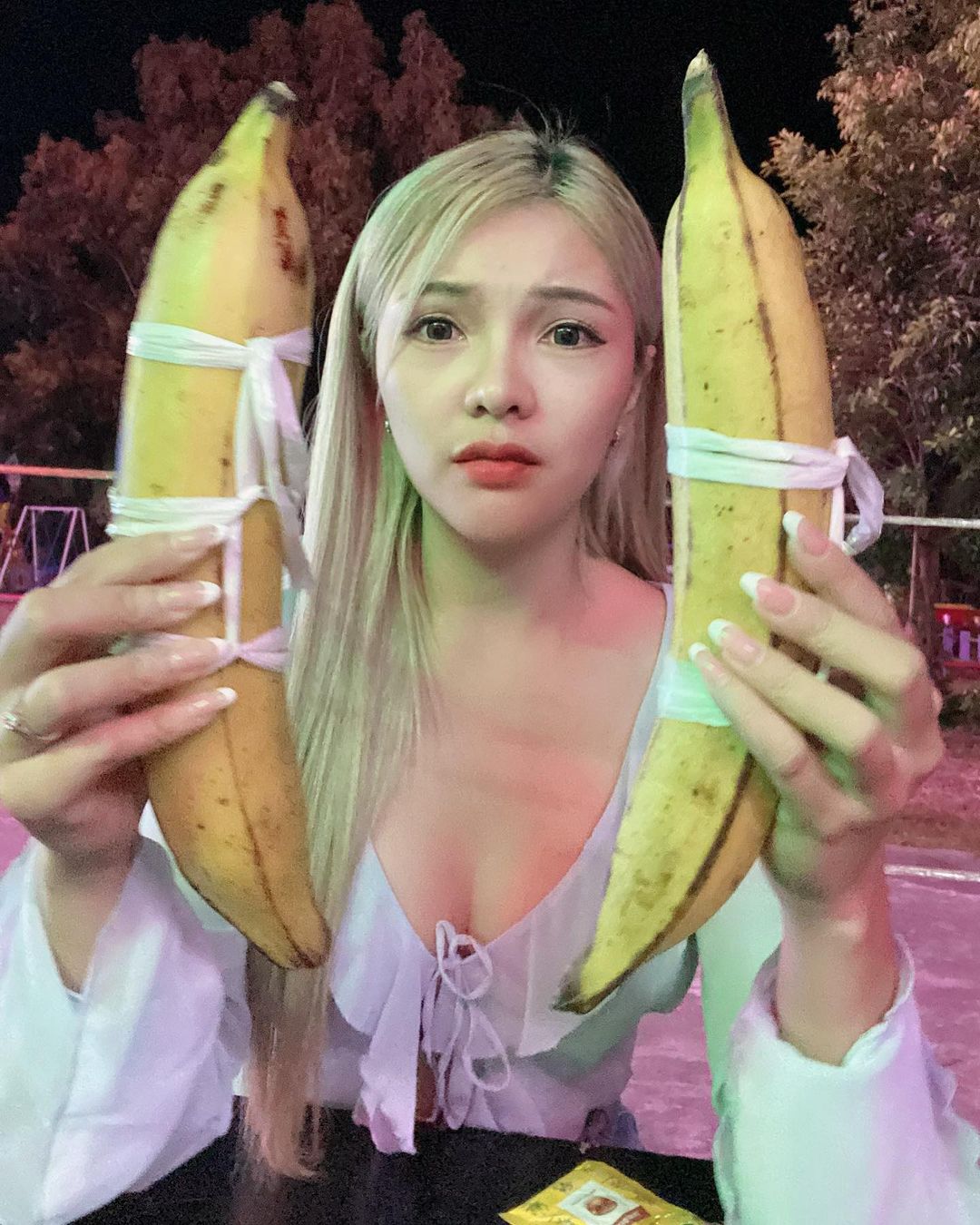 เบล - ขนิษฐา เบ้าหล่อเพชร