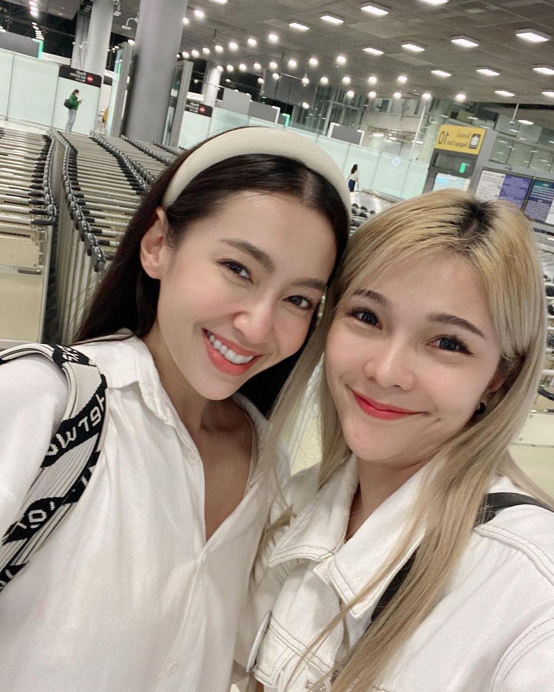 เบล - ขนิษฐา เบ้าหล่อเพชร